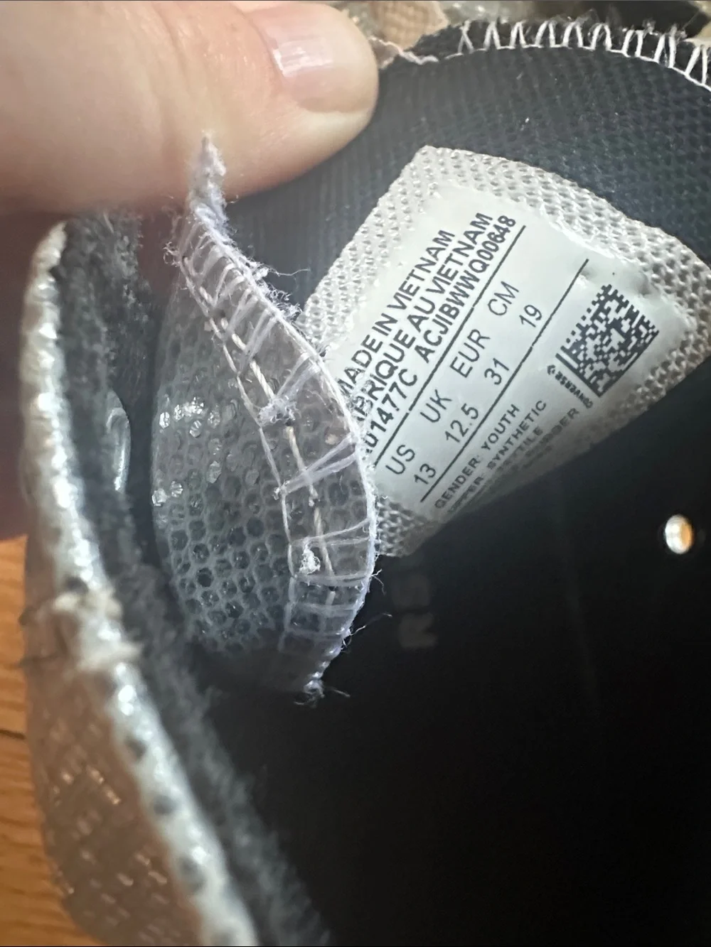 Converse Kids High-Top Sneakers in Black and Silver Glitter size 13